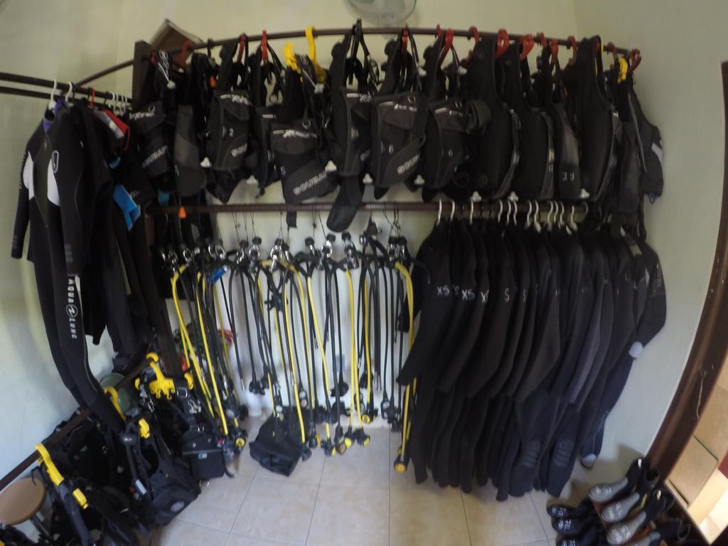 Ostello Bali Fab Dive Center Amed Esterno foto