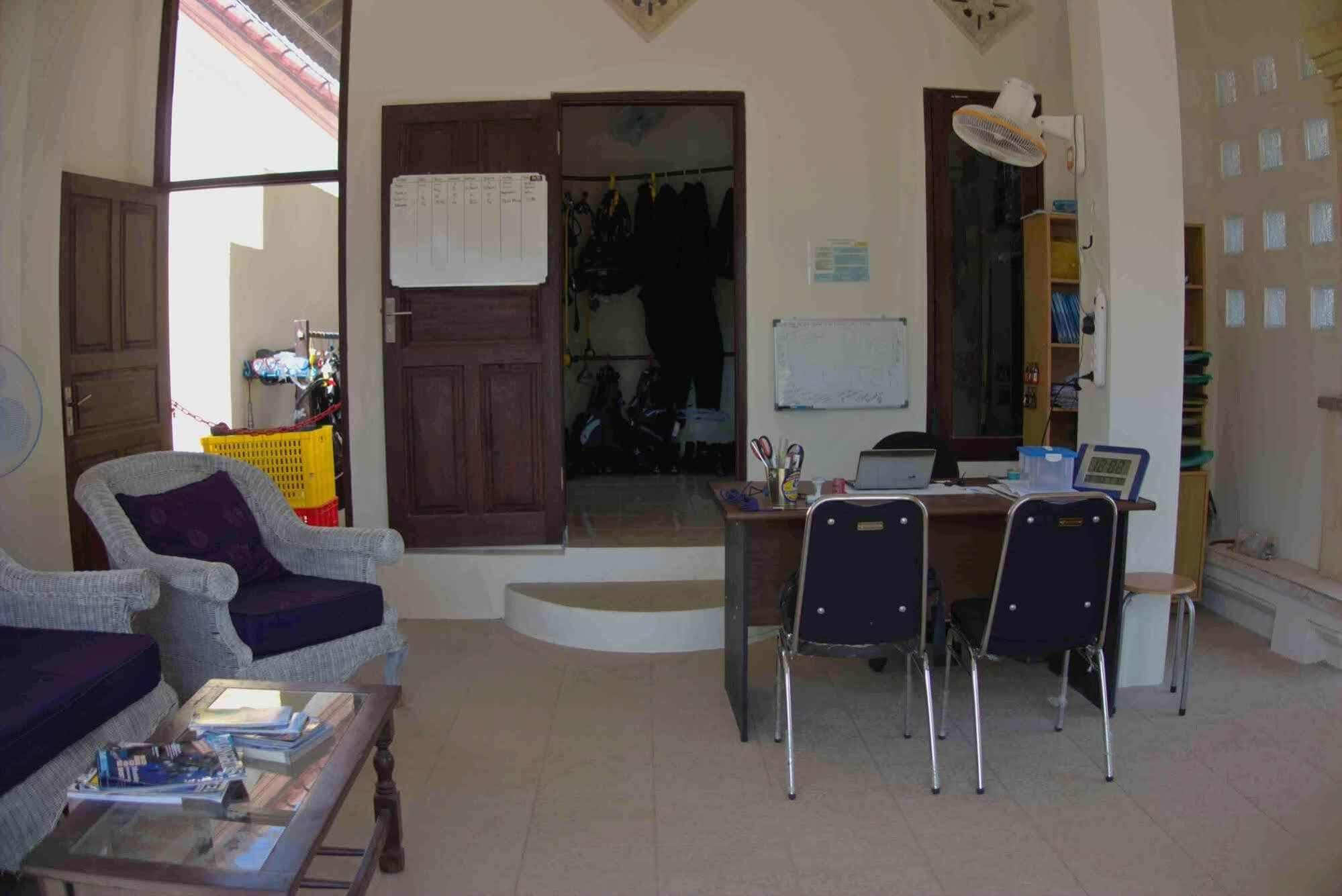 Ostello Bali Fab Dive Center Amed Esterno foto